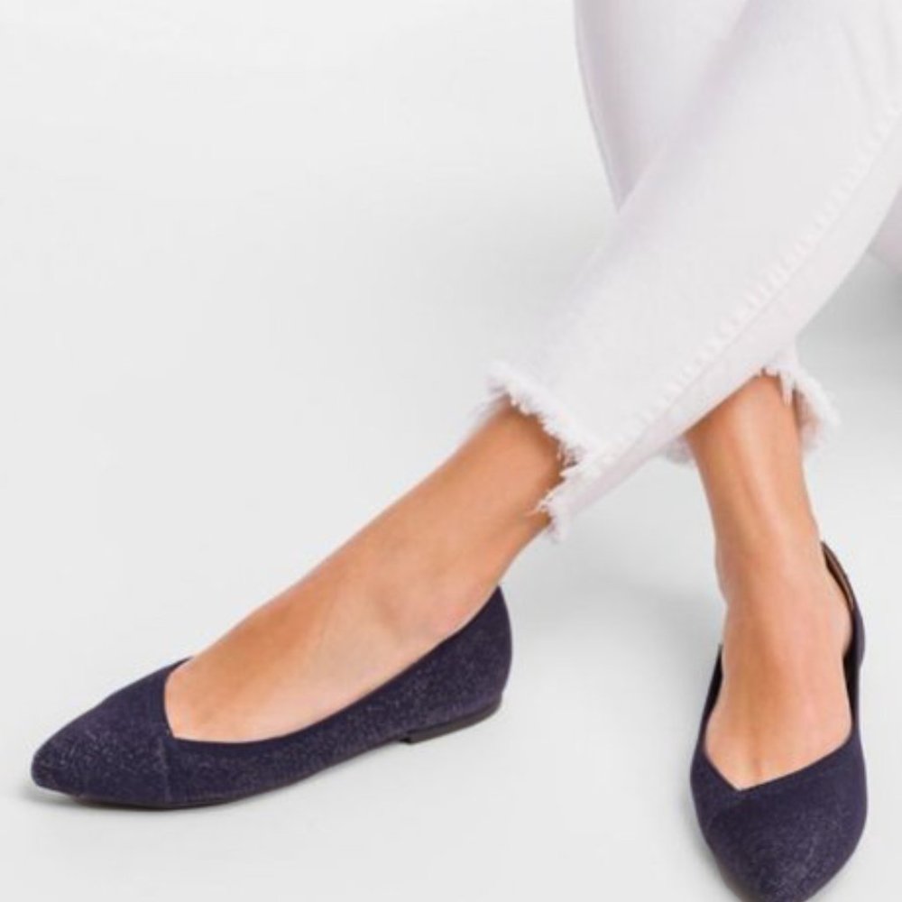 NEW Hush Puppies Sadie Knit Asymmetric V Cut Silver Shimmer Metallic Ballet Flat - Picture 10 of 10